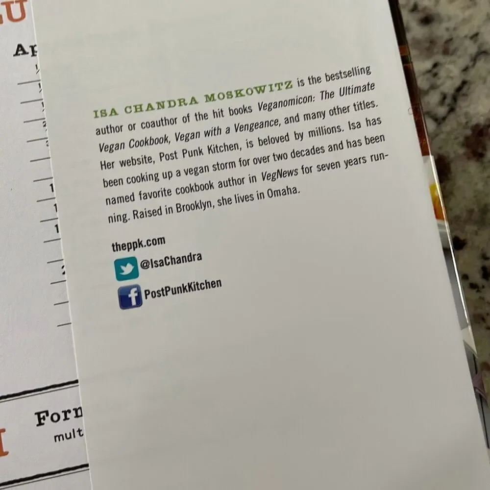 Isa Does It: Amazingly Easy, Wildly‎ Delicious Vegan Recipes by Isa Moskowitz